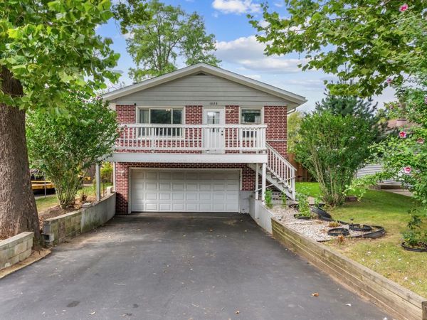 1028 Idlewild Drive, Round Lake Beach, IL 60073