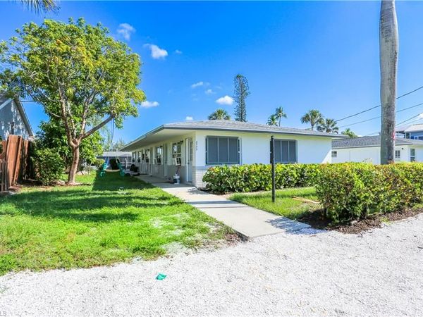 2829 Shoreview DR , Unit 5, NAPLES, FL 34112