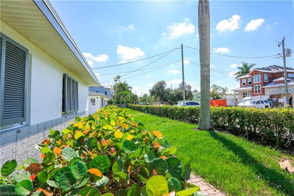 2829 Shoreview Dr , Unit 5, Naples, FL 34112 Photo