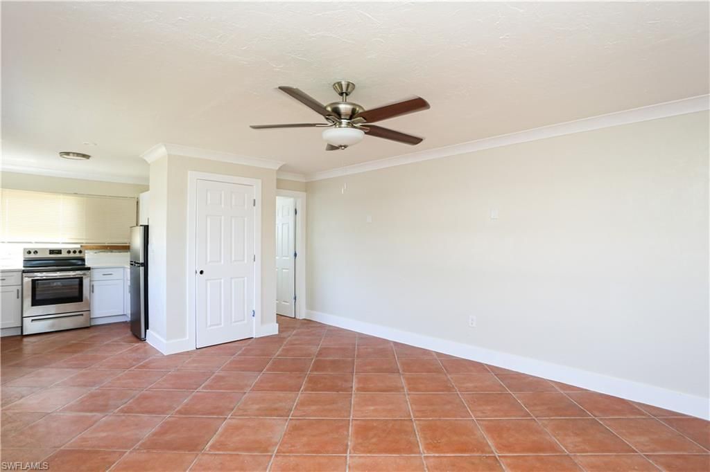 2829 Shoreview Dr , Unit 5, Naples, FL 34112 Photo