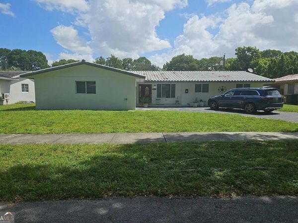 14371 Lake Crescent Place, Miami Lakes, FL 33014