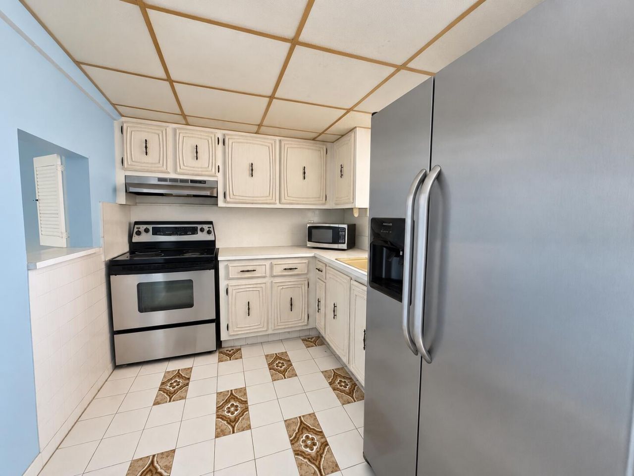 729 Lori Drive, Unit 202, Palm Springs, FL 33461 Photo