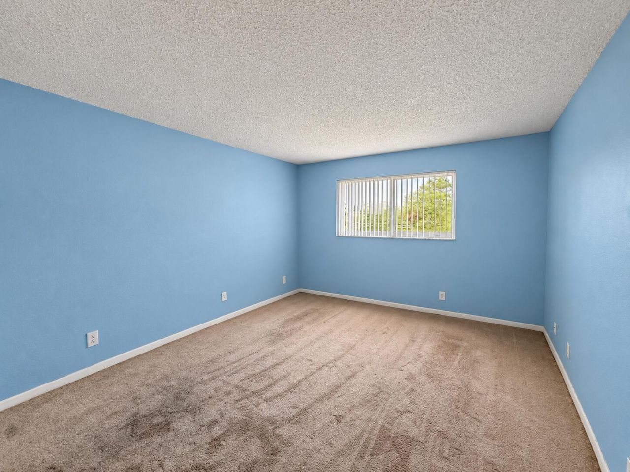 729 Lori Drive, Unit 202, Palm Springs, FL 33461 Photo
