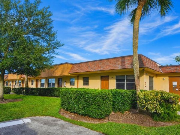 416 LAKESIDE Drive, Unit 129, Margate, FL 33063