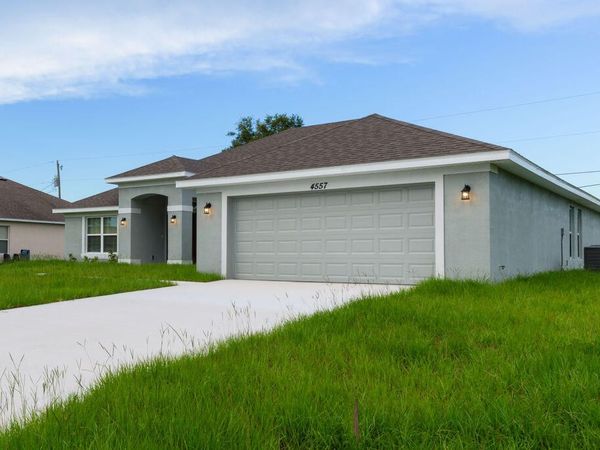4557 SW VAN DYKE Street, Port St. Lucie, FL 34953
