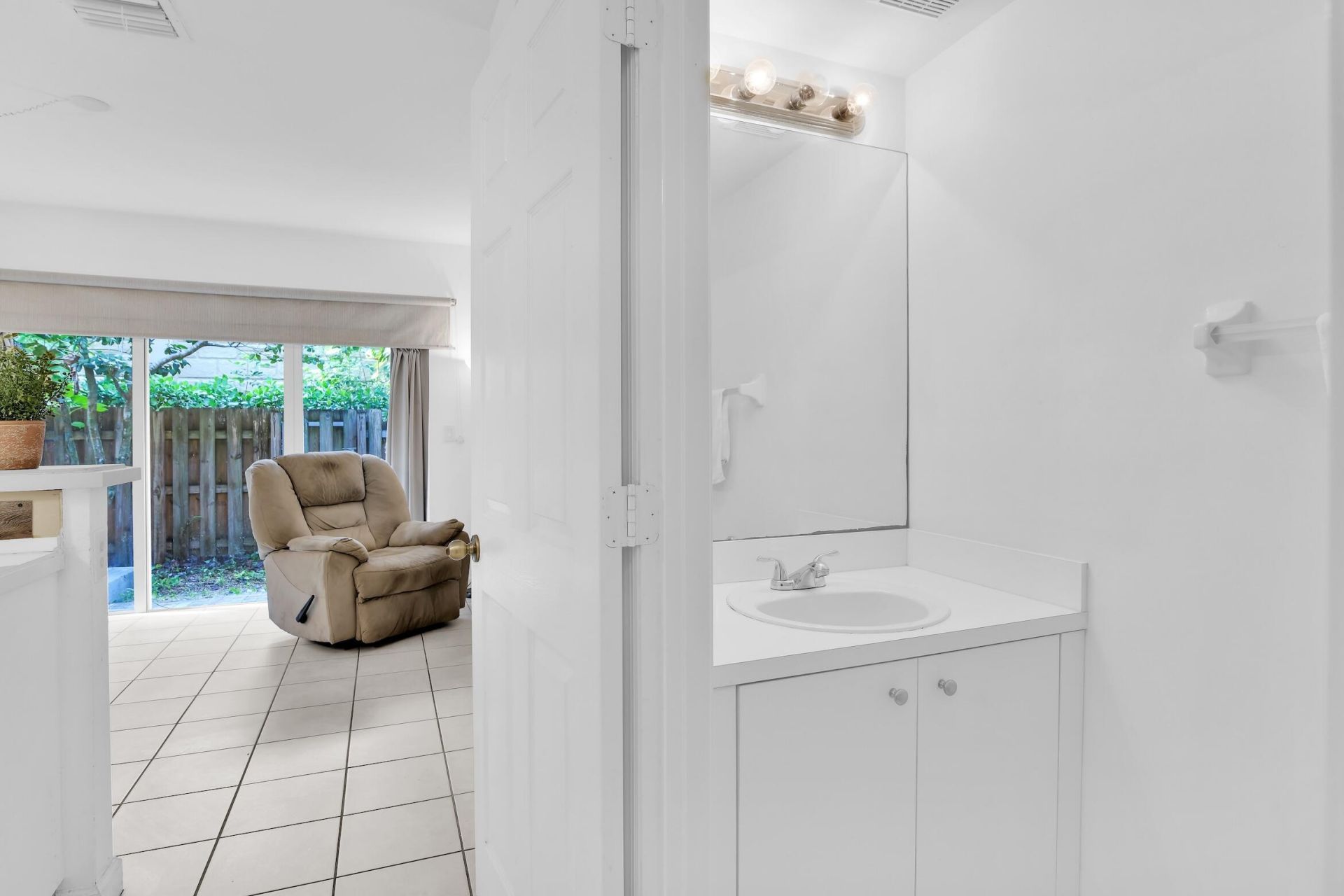 1720 NE 33 Avenue, Unit 105-5, Homestead, FL 33033 Photo