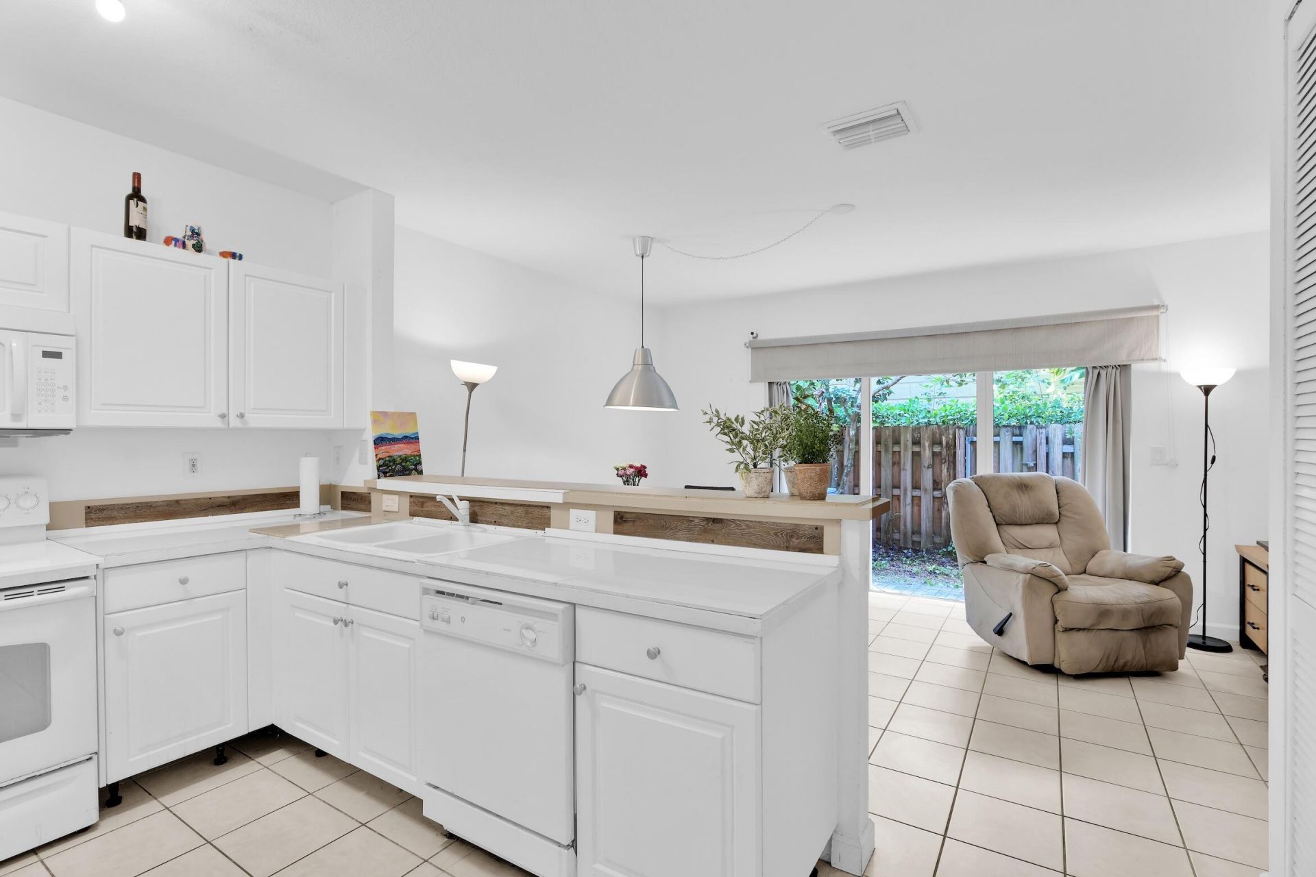 1720 NE 33 Avenue, Unit 105-5, Homestead, FL 33033 Photo