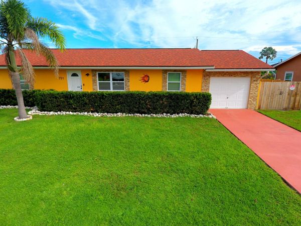 751 NW Tremont Avenue, Port St. Lucie, FL 34983