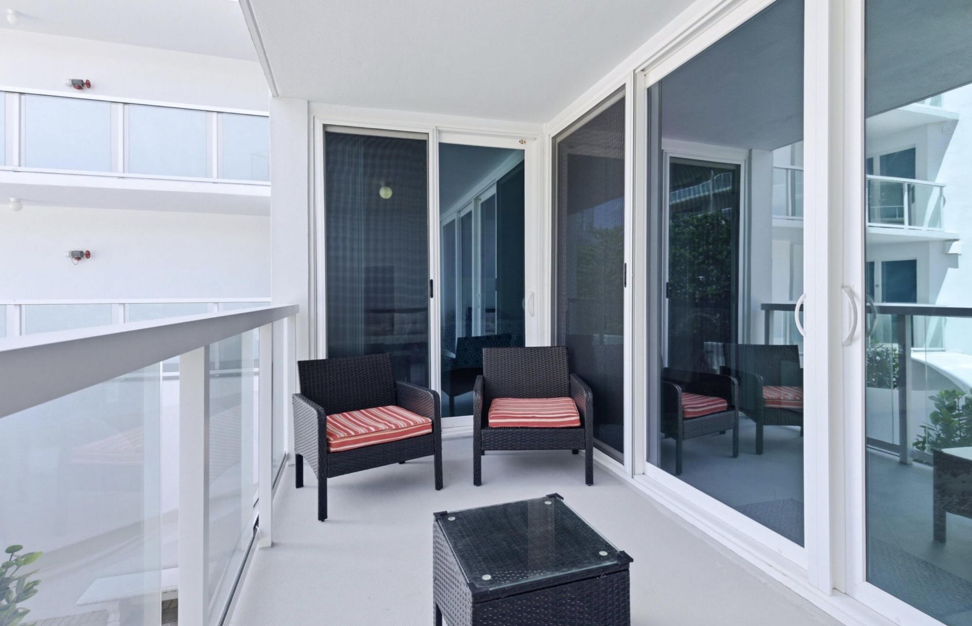1057 Hillsboro Mile, Unit 214, Hillsboro Beach, FL 33062 Photo
