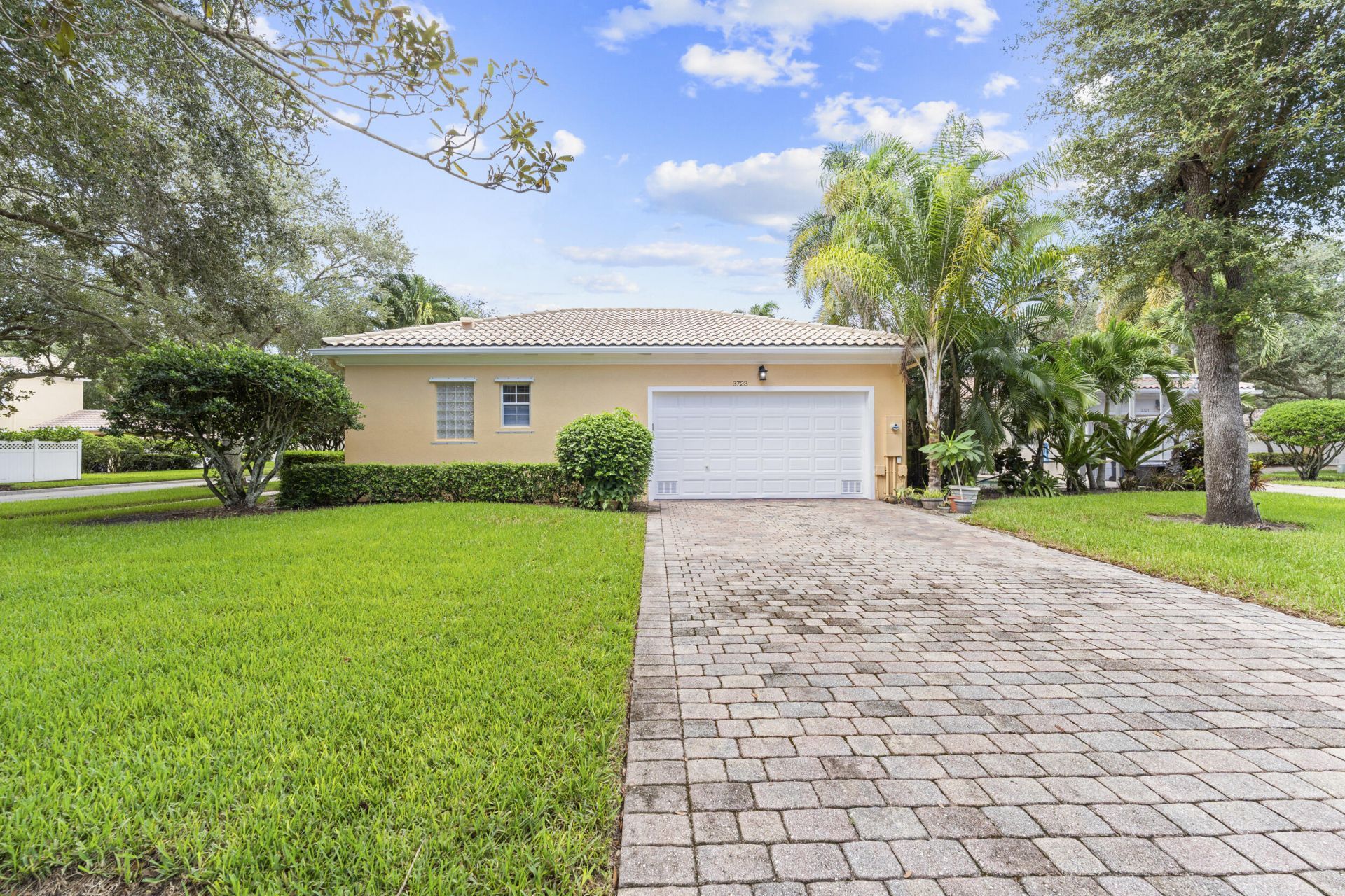 3723 Community Drive, Jupiter, FL 33458 Photo