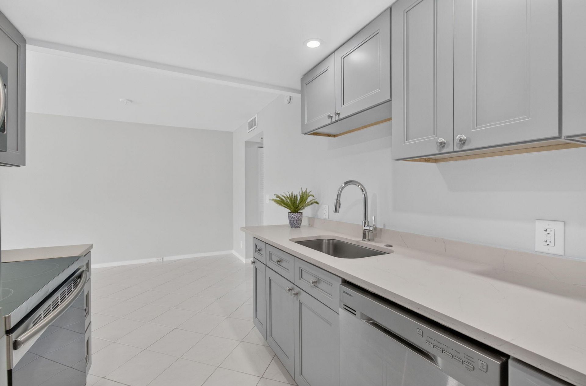 1055 Ainslie D Drive, Boca Raton, FL 33434 Photo