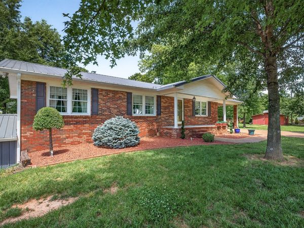 1956 Shady Grove Rd , Morrison, TN 37357