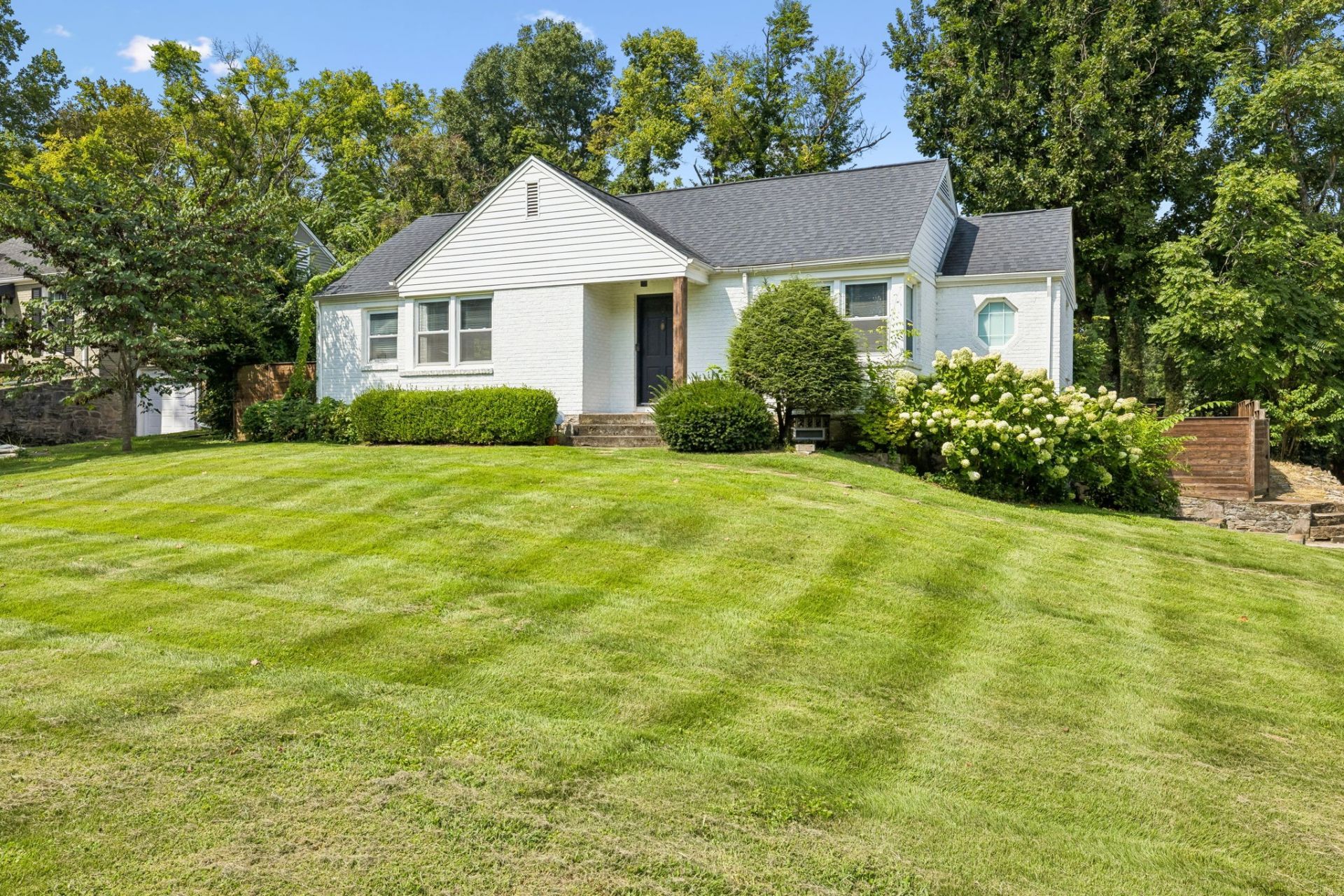 3613 General Bate Dr, Nashville, TN 37204 Main Photo