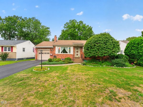 1527 Ardsley Place, Schenectady, NY 12308
