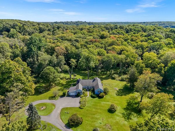 267 Salem Road , Pound Ridge, NY 10576