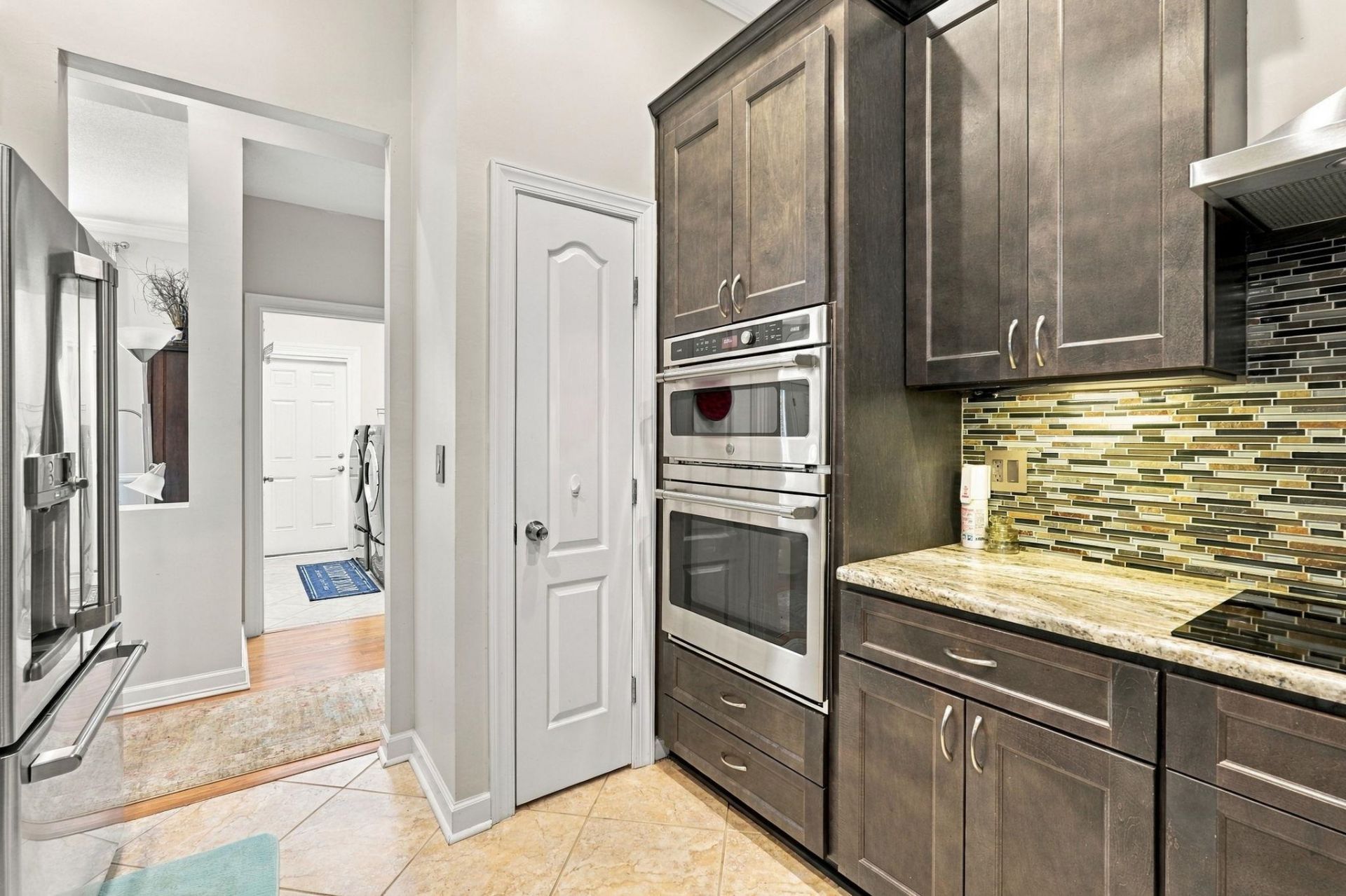 1186 N Blackmoor Dr. Photo 10