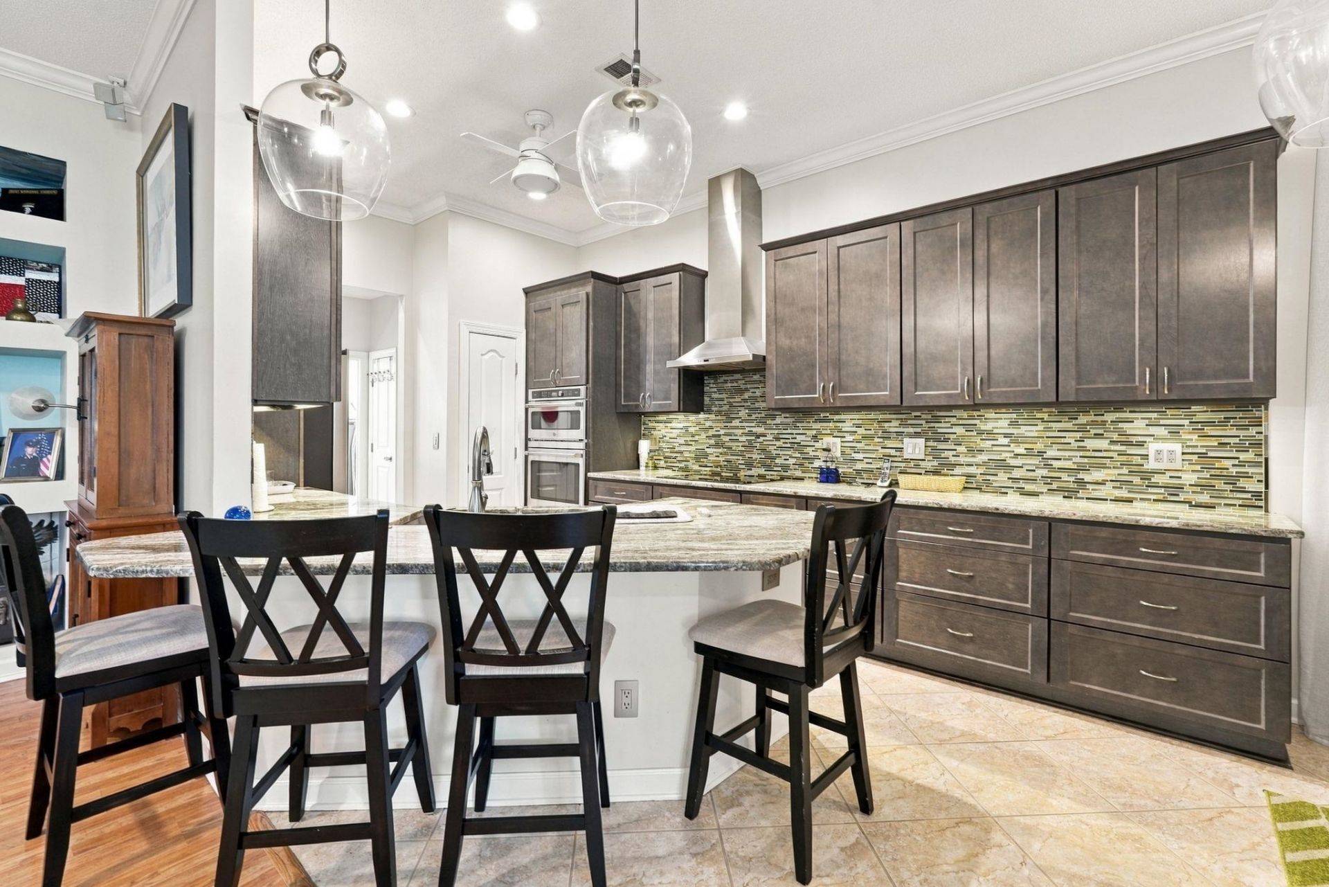 1186 N Blackmoor Dr. Photo 11