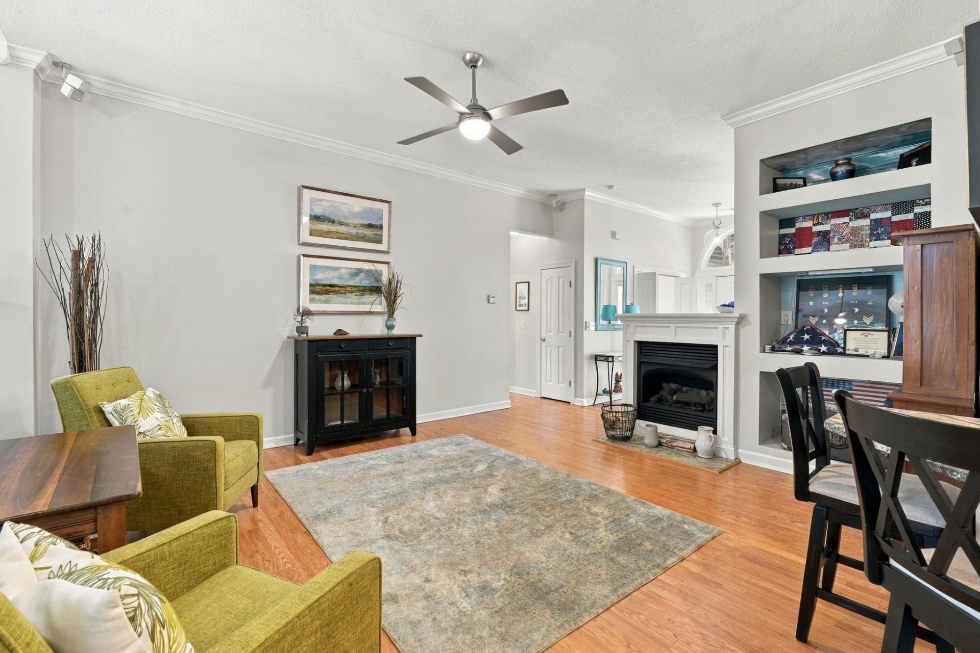 1186 N Blackmoor Dr. Photo 15
