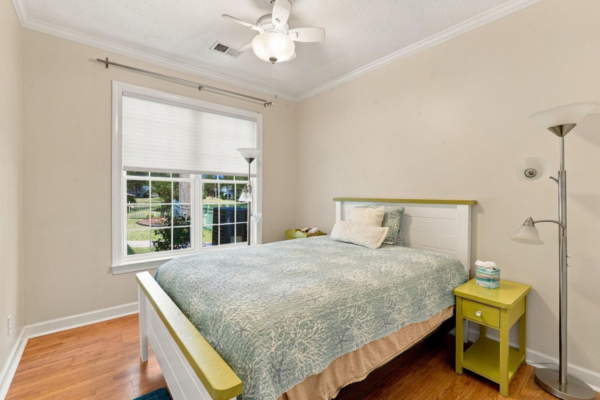 1186 N Blackmoor Dr. Photo 25
