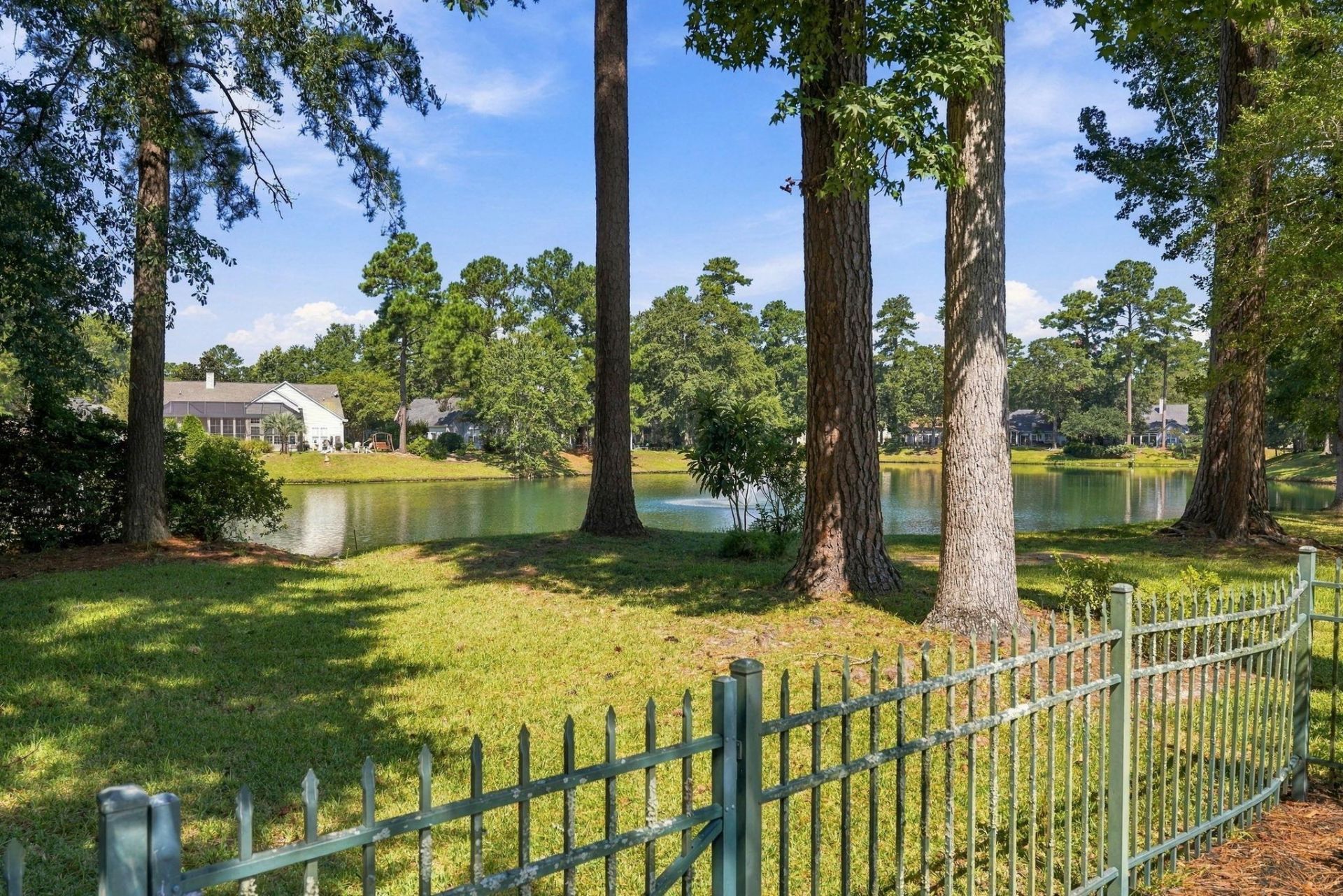 1186 N Blackmoor Dr. Photo 34