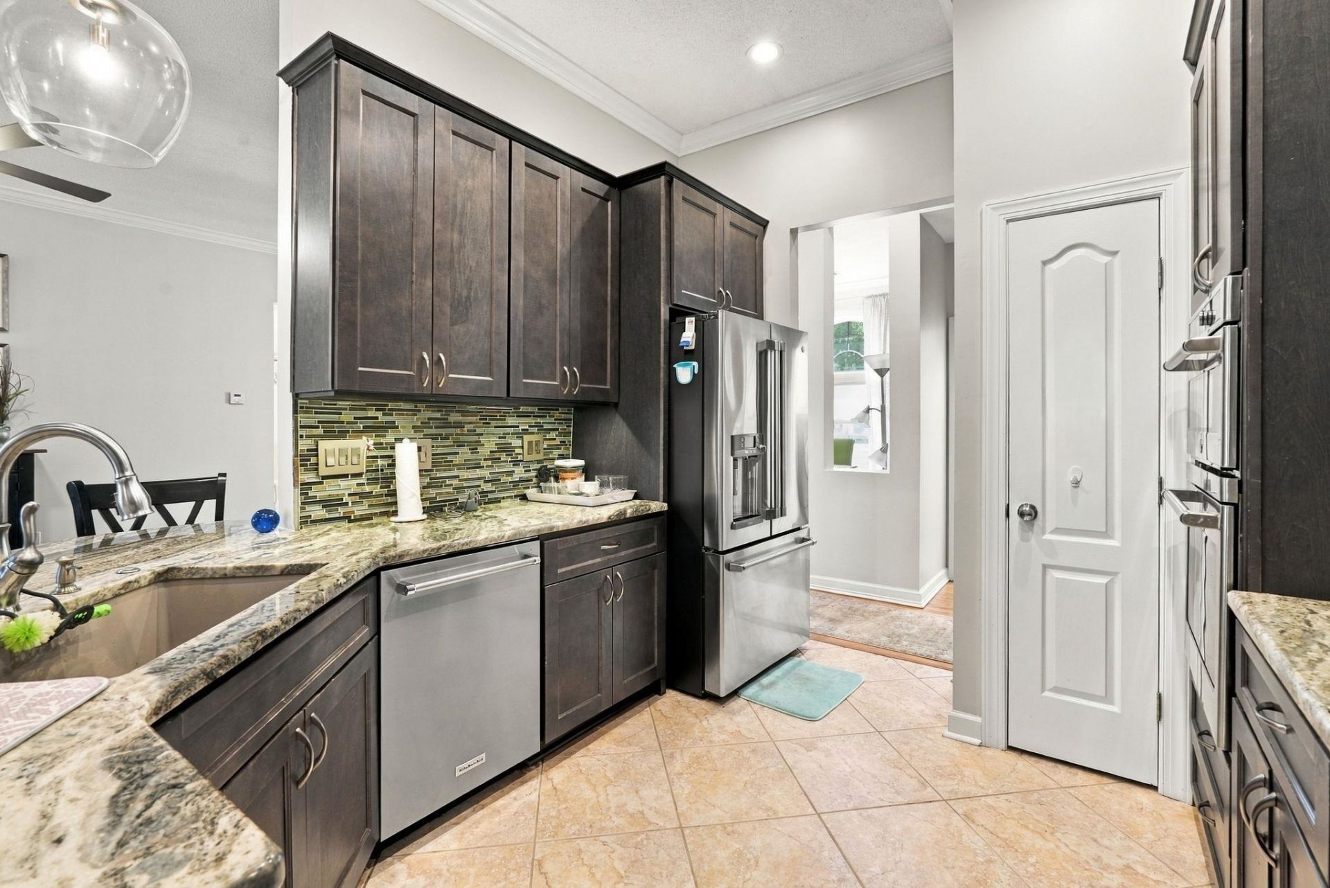 1186 N Blackmoor Dr. Photo 5