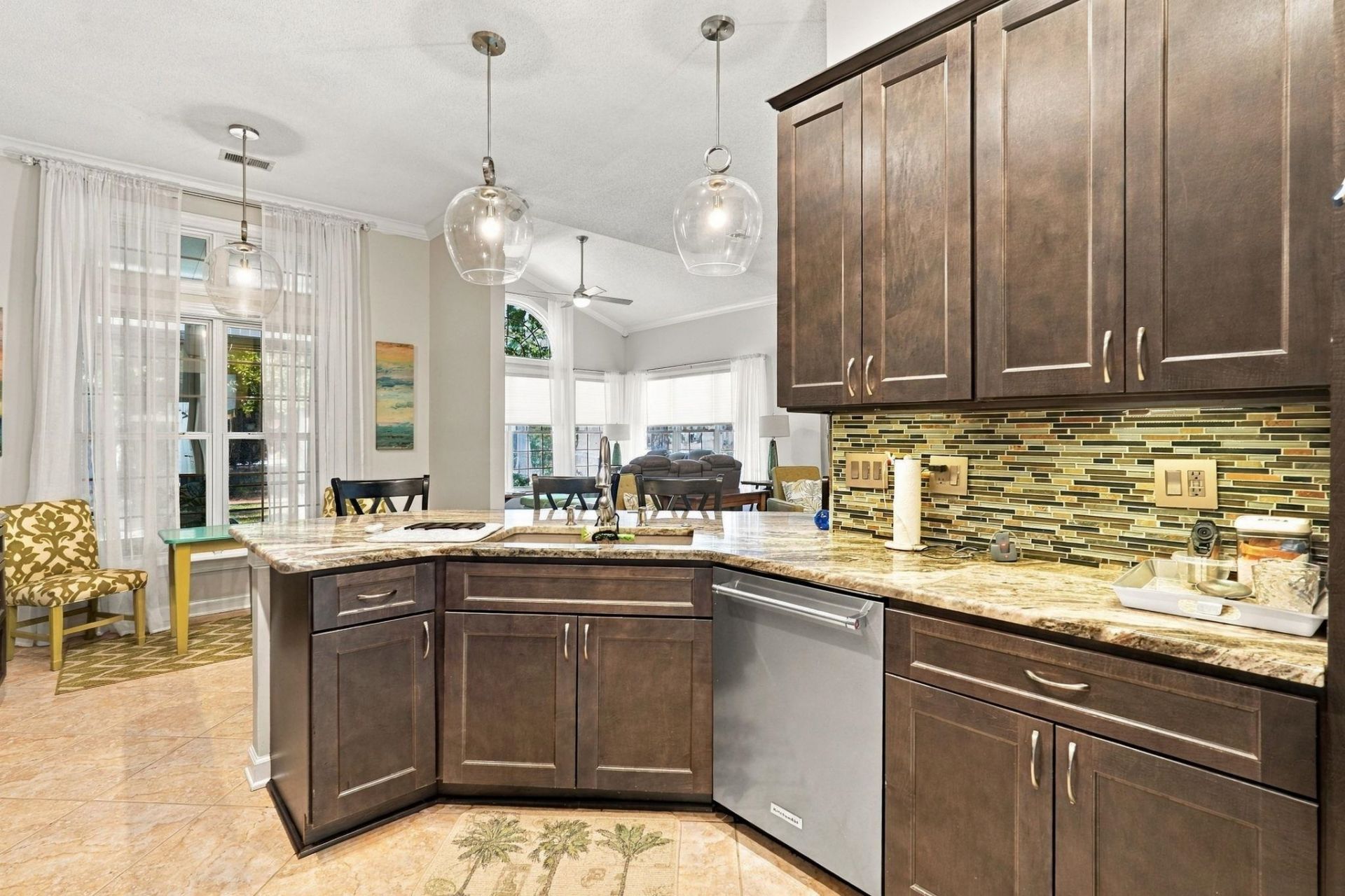1186 N Blackmoor Dr. Photo 8