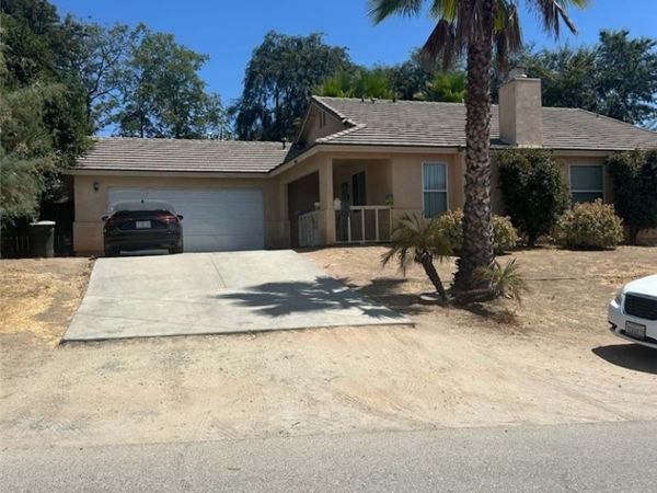 20907 Malaga Road, Lake Elsinore, CA 92530