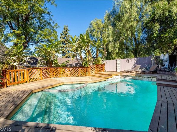 22540 Cass Avenue, Woodland Hills, CA 91364