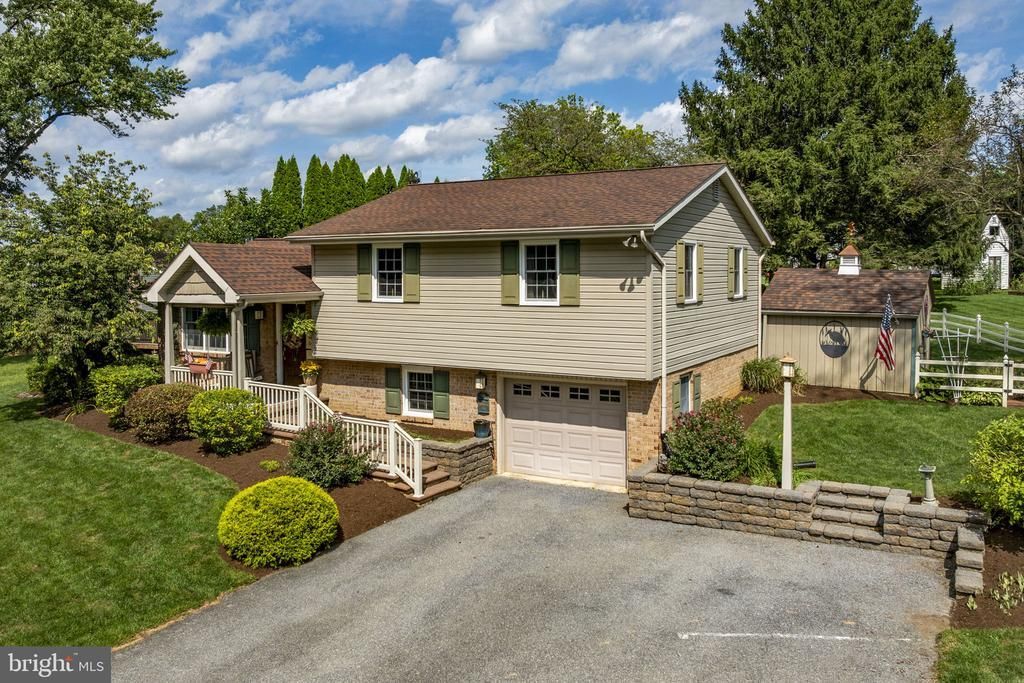 136 CAROL DRIVE , WASHINGTON BORO, PA 17582