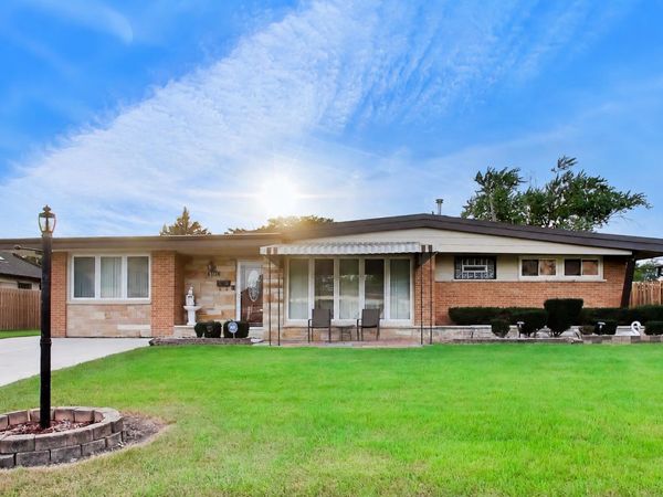 5180 N Monterey Avenue , Norridge, IL 60706