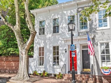 207 CAMERON STREET, ALEXANDRIA, VA 22314