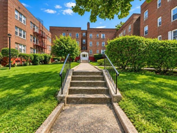 150 Ravine Avenue, Unit 3B, Yonkers, NY 10701