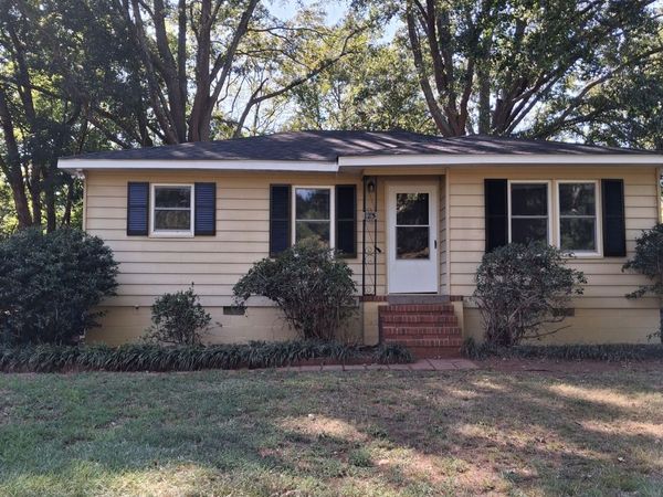 125 Lakeside Drive, Griffin, GA 30223