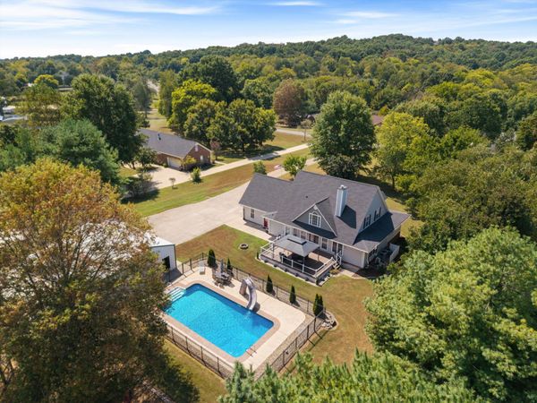 137 Shapiro Trl, Columbia, TN 38401