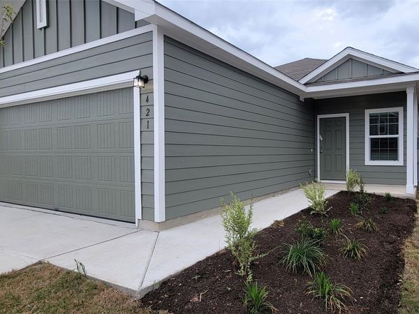 421 Bullhead RD, Bastrop, TX 78602