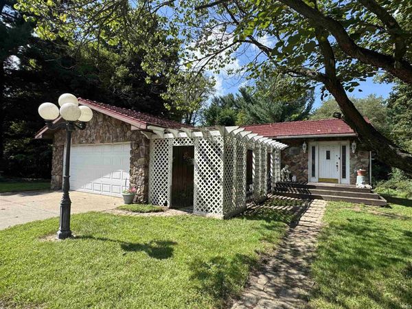 17103 County Road 8 Road, Bristol, IN 46507