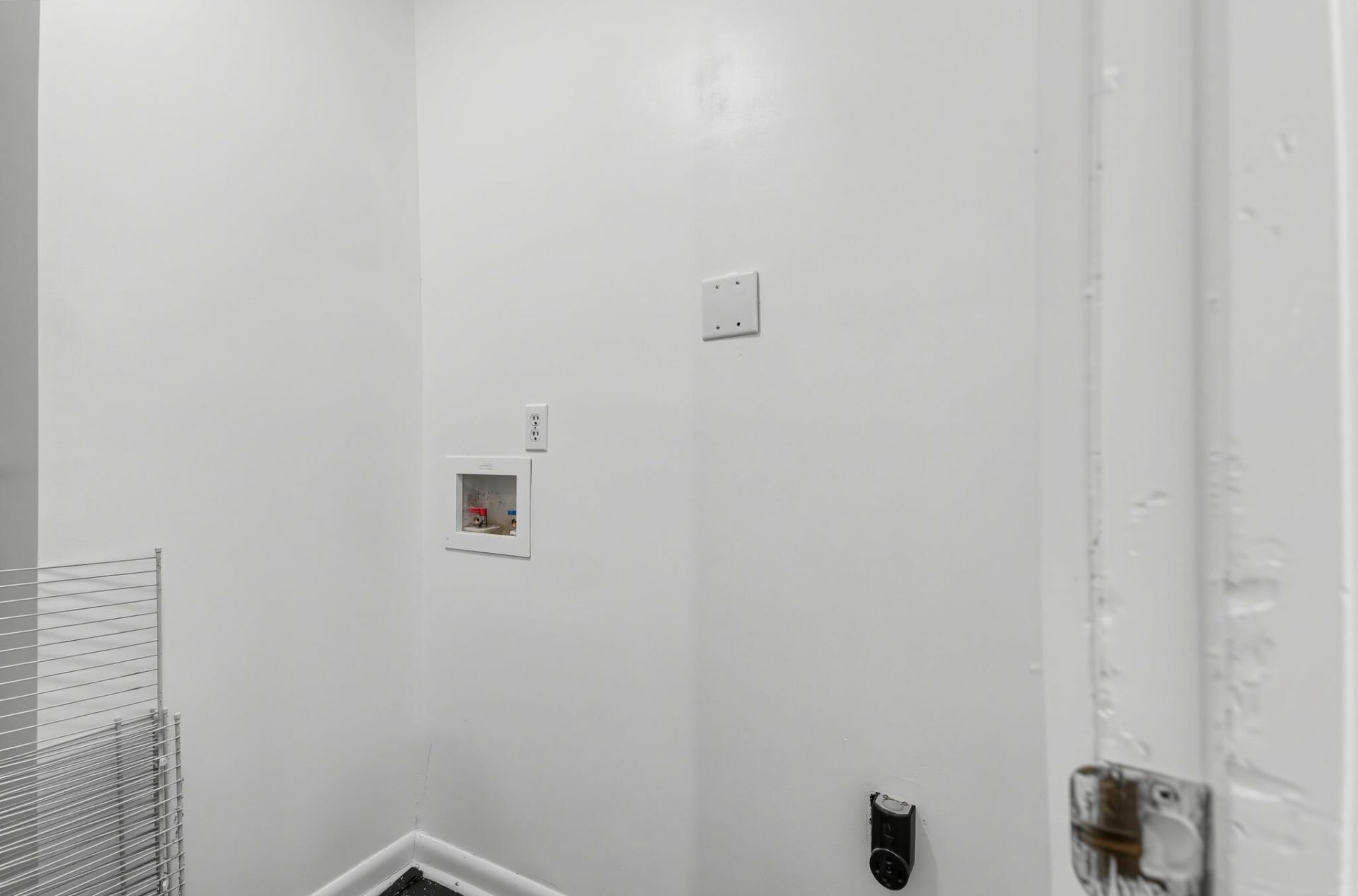 405 Harbison Boulevard Photo 15