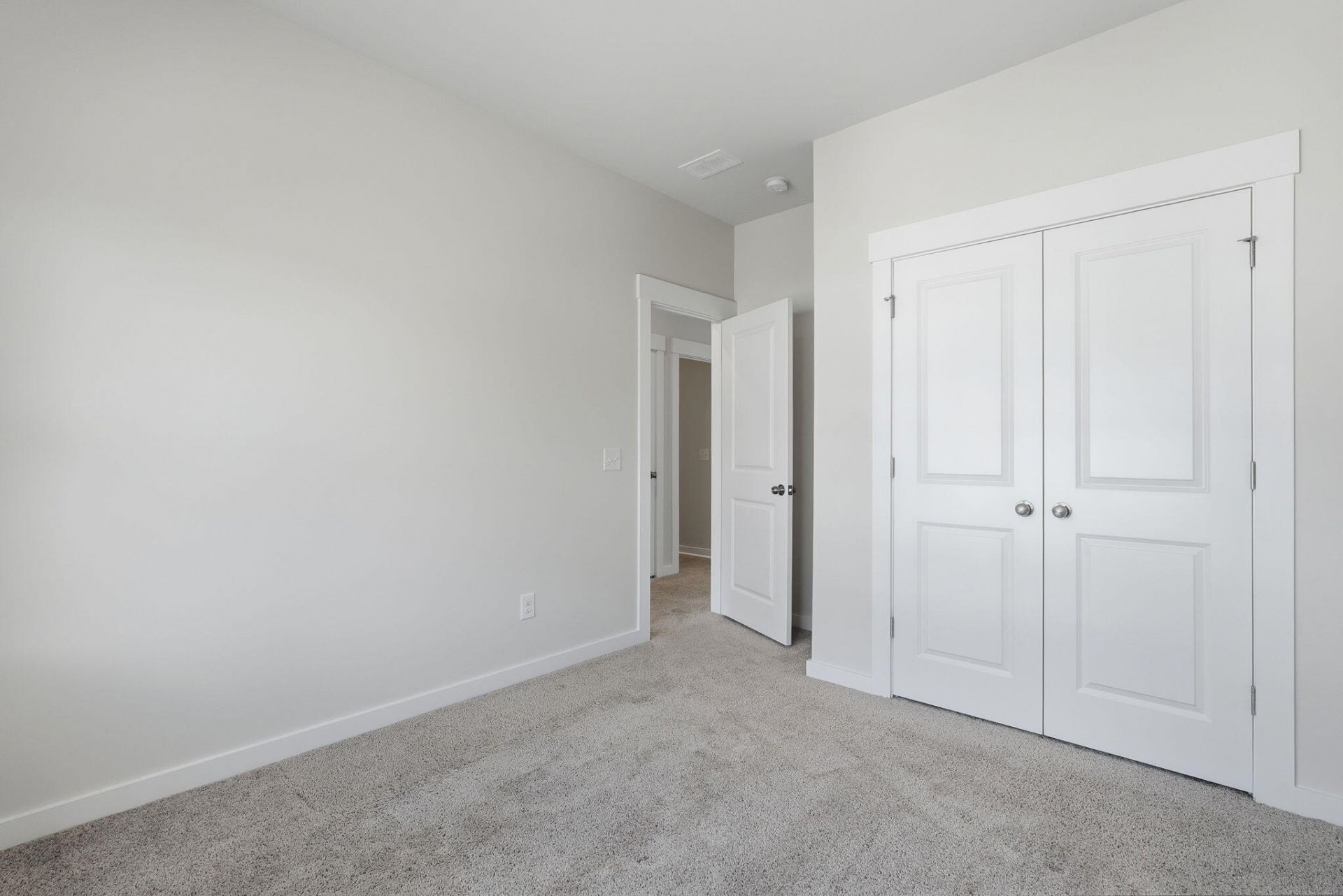 1013 Pettiford Place Photo 32