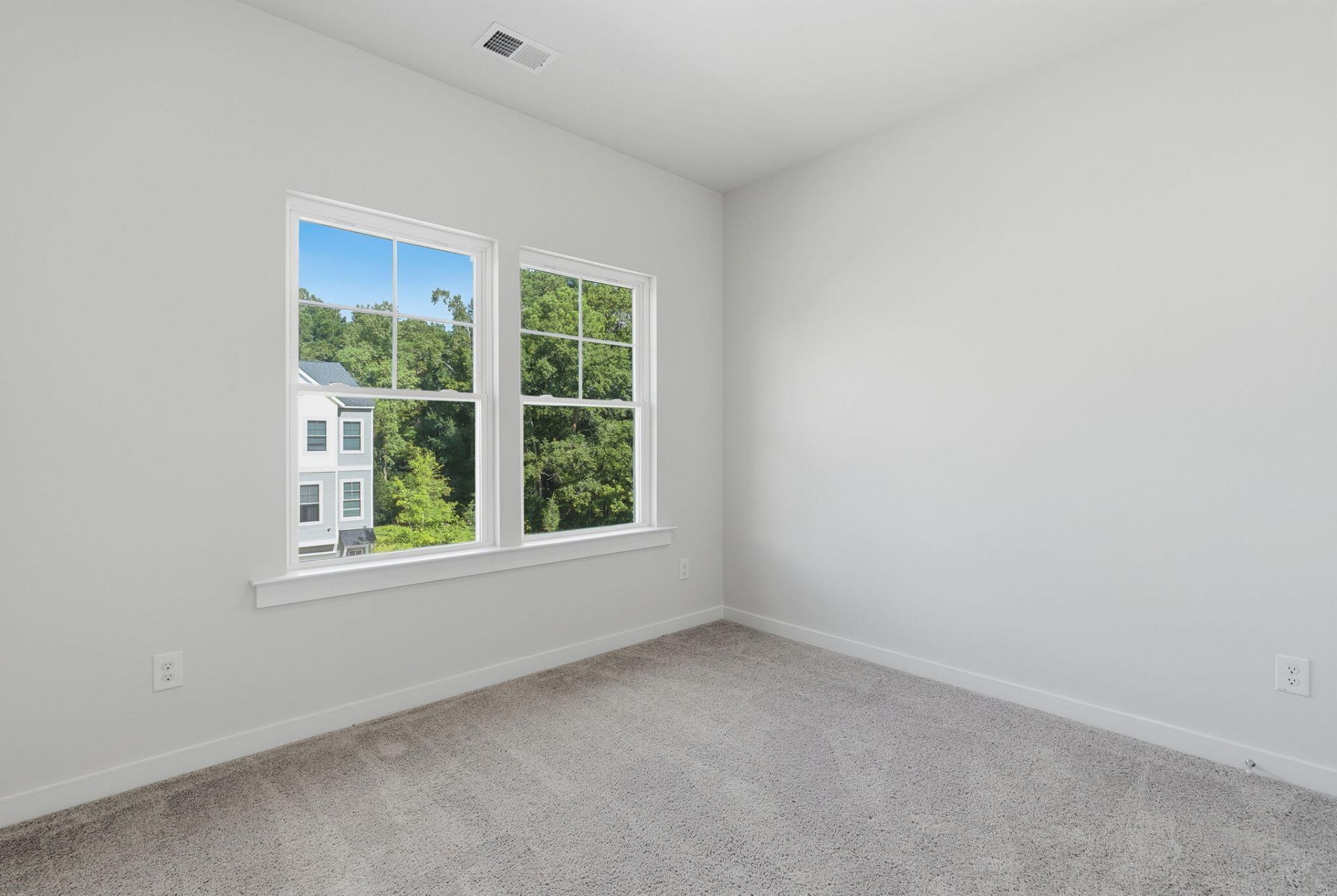 1013 Pettiford Place Photo 33