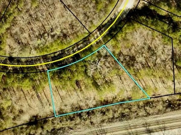369 Delta Lane , Rockmart, GA 30153