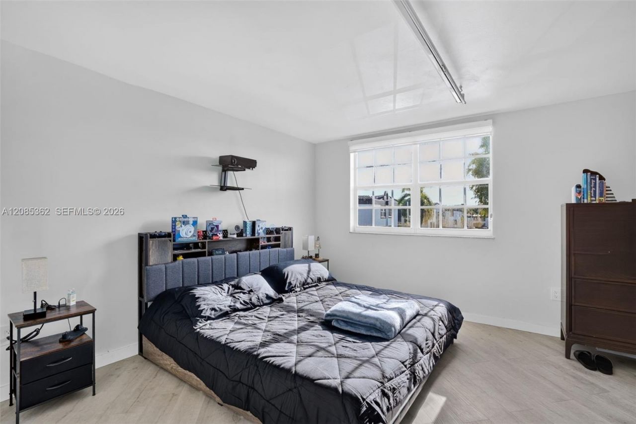 9735 Fontainebleau Blvd, Unit G303, Miami, FL 33172 Photo