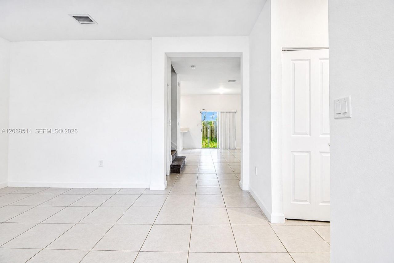 2664 SE 19th St , Homestead, FL 33035 Photo