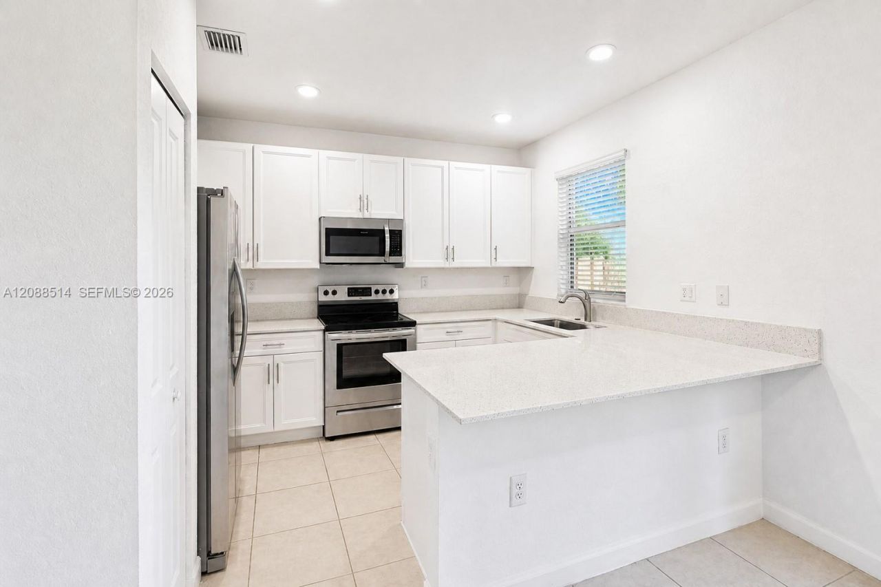 2664 SE 19th St , Homestead, FL 33035 Photo