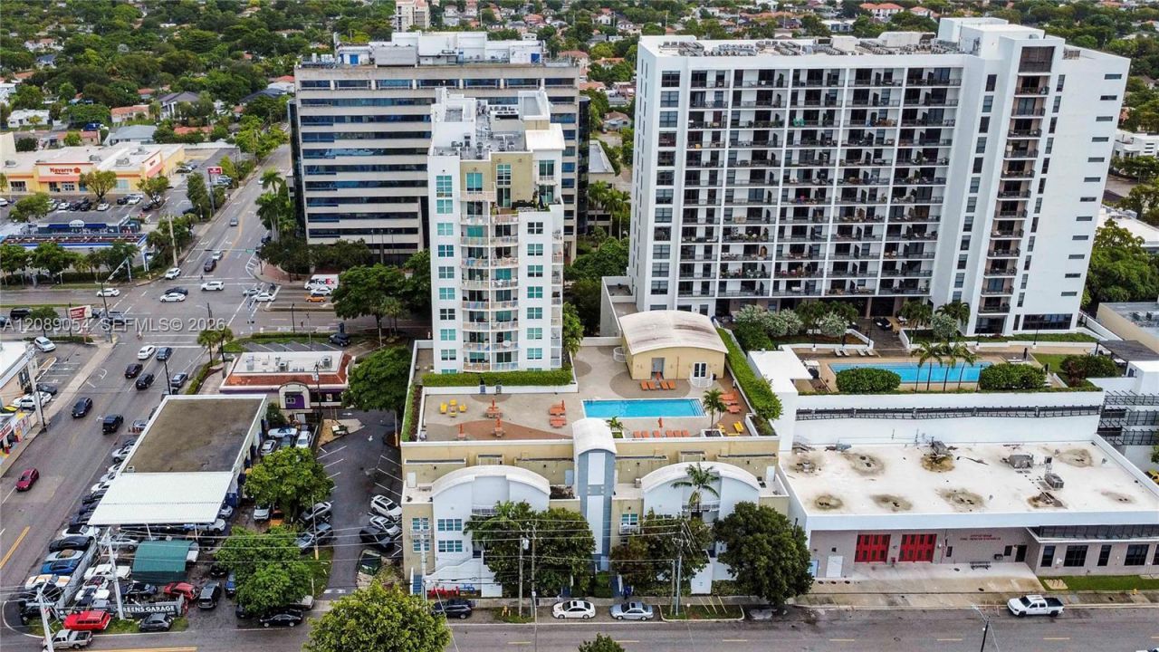 3180 SW 22nd Ter, Unit 604, Miami, FL 33145 Photo