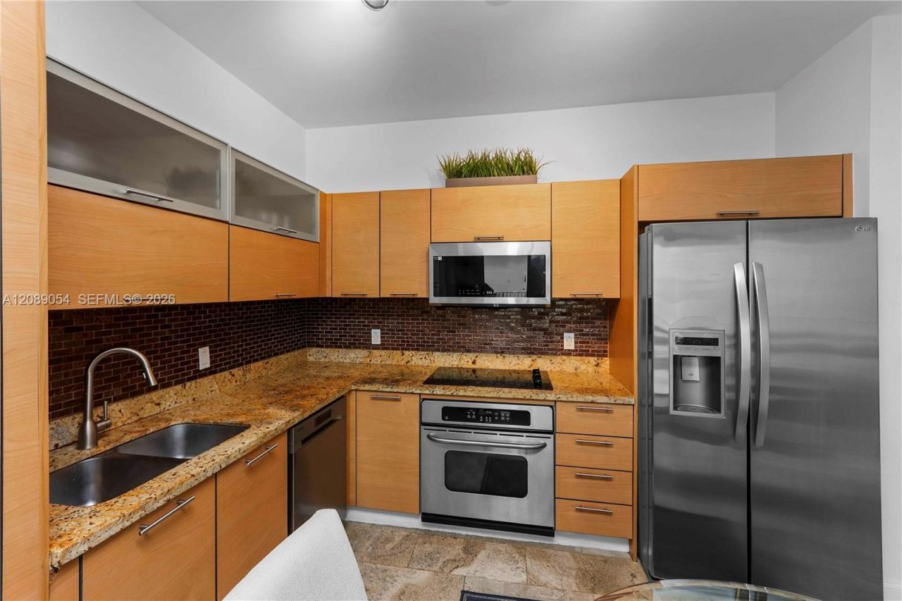 3180 SW 22nd Ter, Unit 604, Miami, FL 33145 Photo