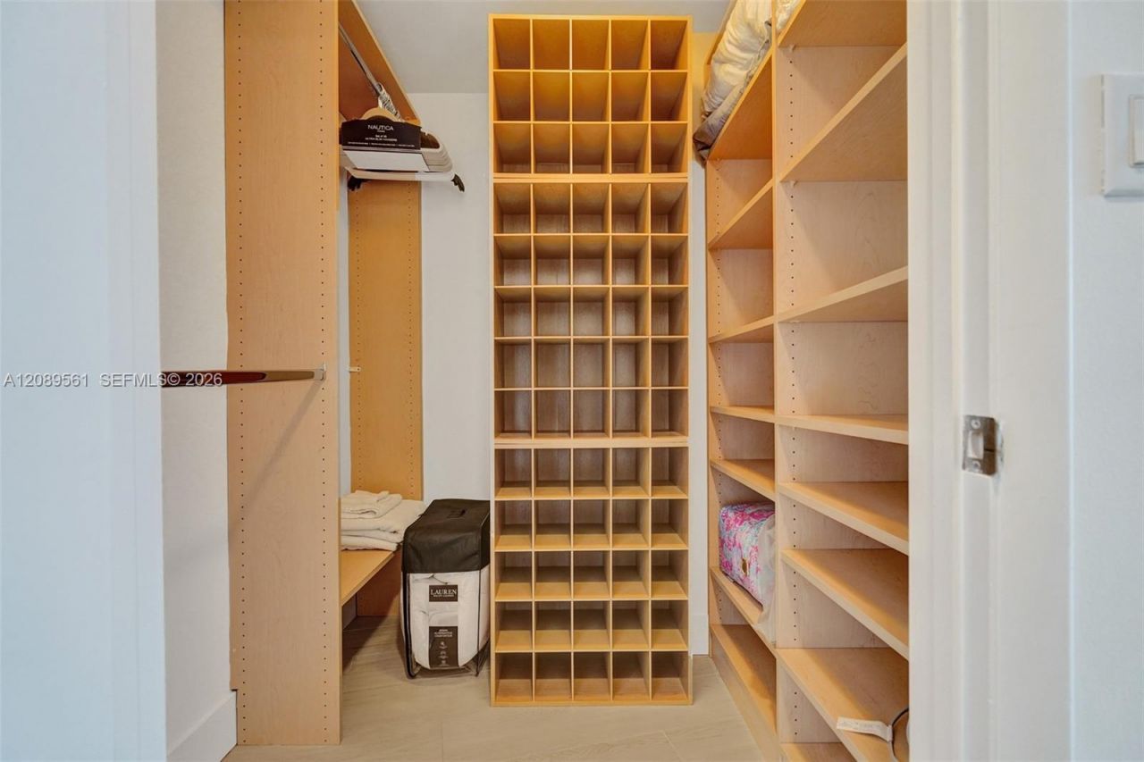 400 Alton Rd, Unit 1505, Miami Beach, FL 33139 Photo