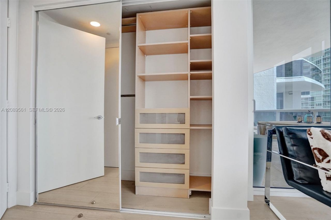 400 Alton Rd, Unit 1505, Miami Beach, FL 33139 Photo