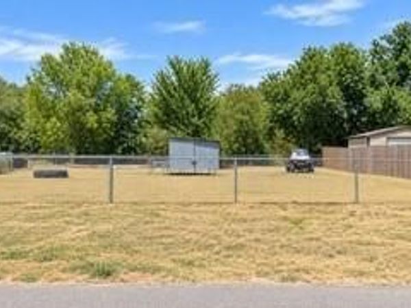 120 Maple , Paradise, TX 76073