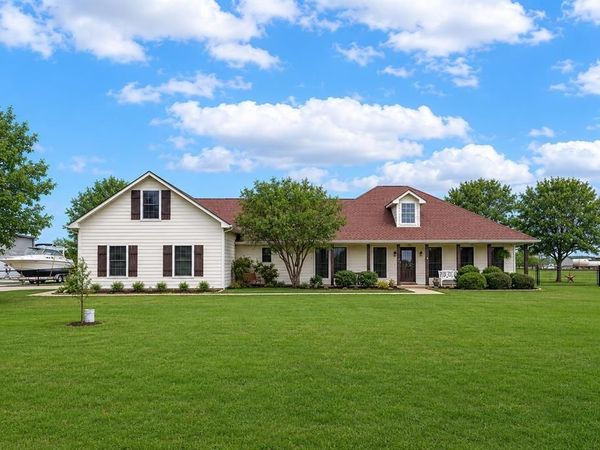108 High Meadows Court, Decatur, TX 76234