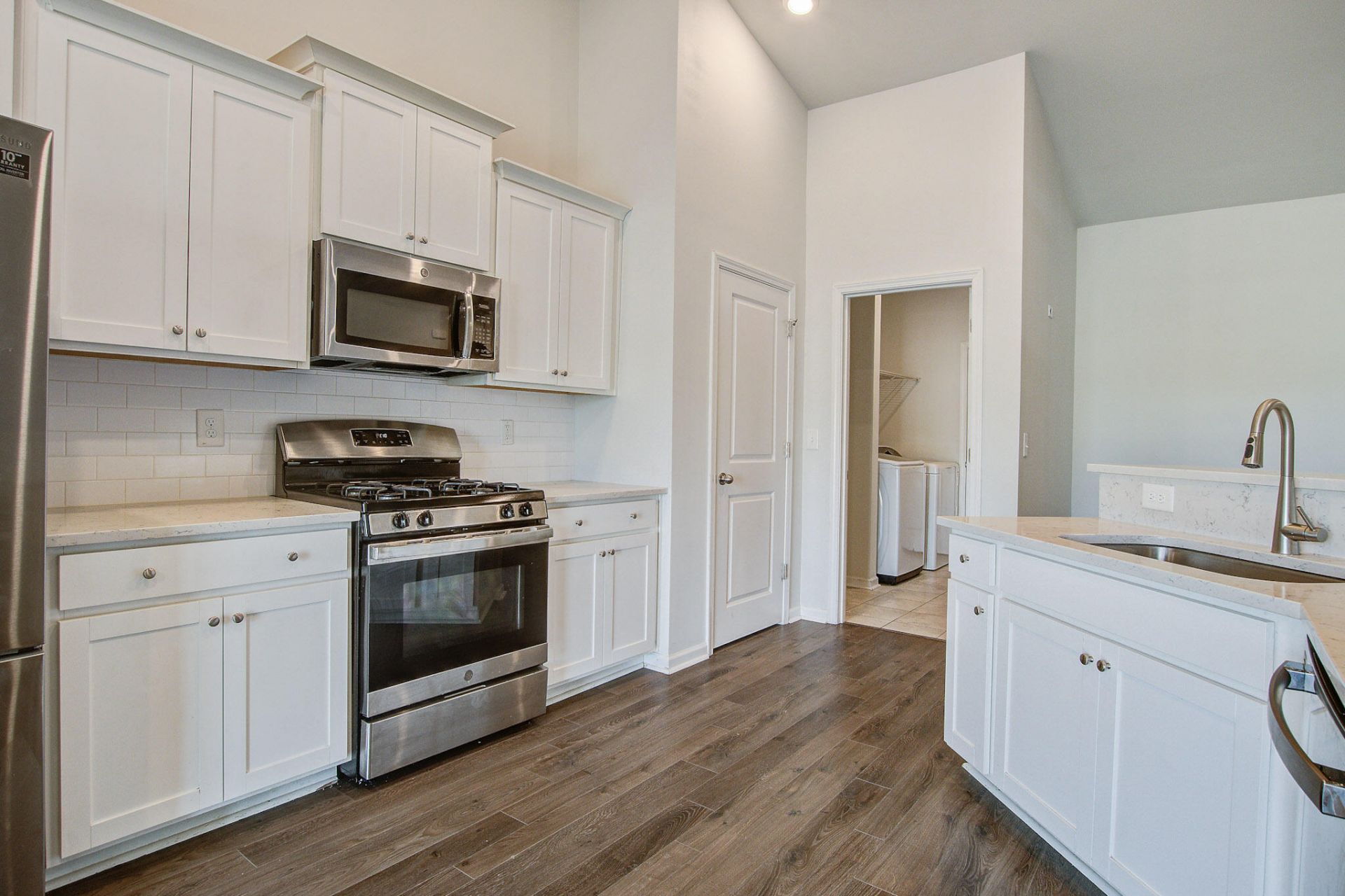414 Squire Pope Road Photo 13